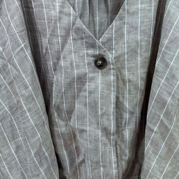 Express stripe romper size xl - Picture 2 of 6